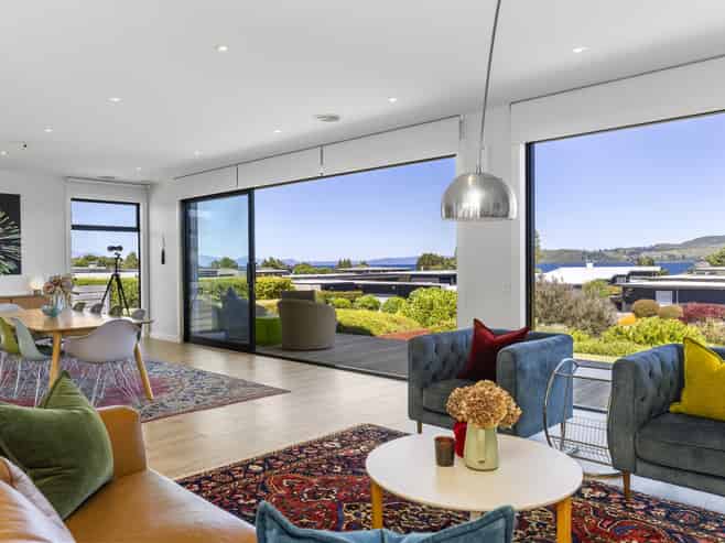 10 Kurapoto Lane, Rainbow Point