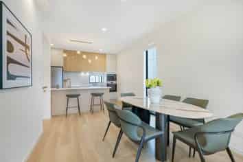 23 Flat Bush School Road, Flat Bush