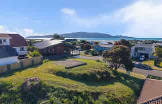 39 Hicks Crescent, WAIKANAE BEACH