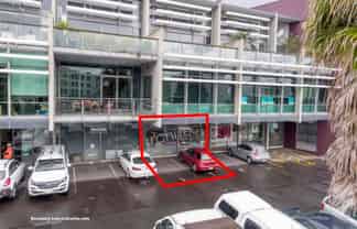 HEAVILY DISCOUNTED SHOWROOM, OFFICE, OR RETAIL
