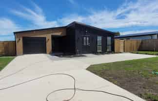 8A Candlesticks Crescent, Lincoln