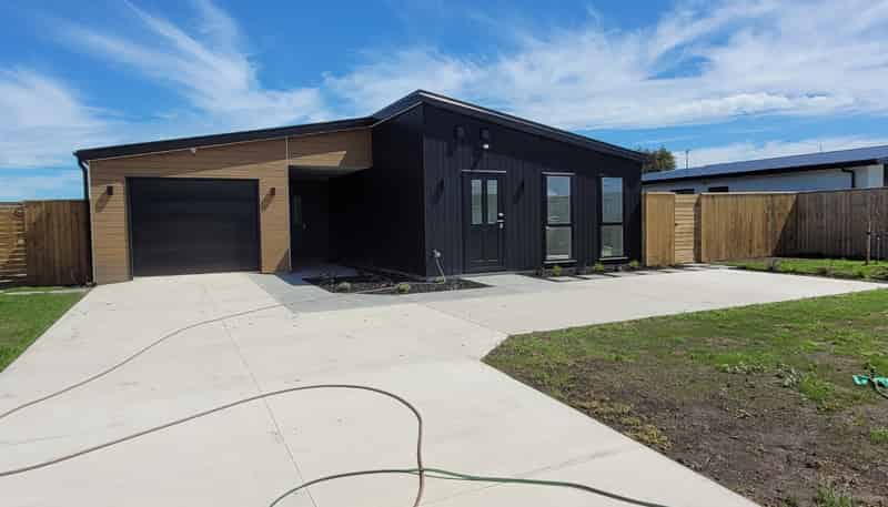 8A Candlesticks Crescent, Lincoln