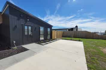 8A Candlesticks Crescent, Lincoln