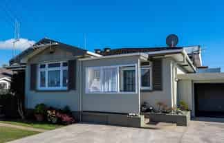 1/6 Dinniss Avenue, Regent