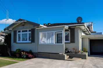 1/6 Dinniss Avenue, Regent