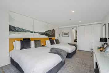 201/21 Stanley Street, Queenstown