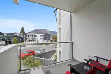 201/21 Stanley Street, Queenstown