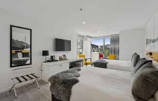 201/21 Stanley Street, Queenstown