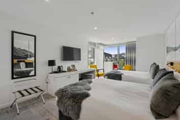 201/21 Stanley Street, Queenstown