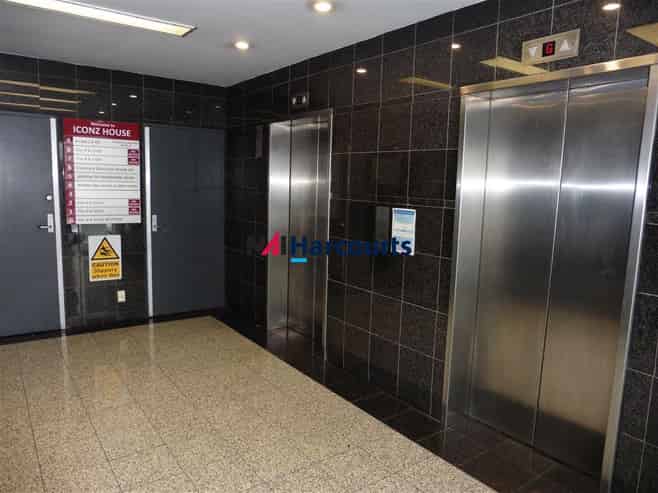 Airedale Street Office 