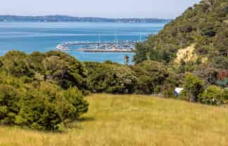 32A Donald Bruce Road, Surfdale