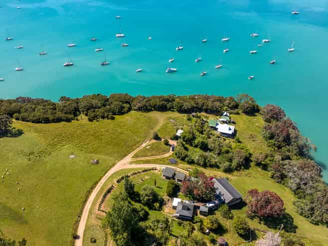 32A Donald Bruce Road, Surfdale