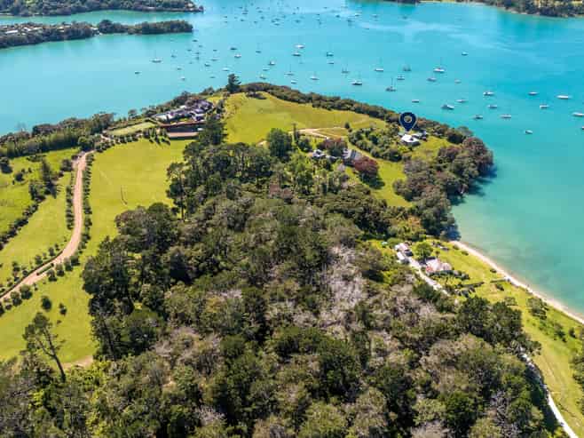 32A Donald Bruce Road, Surfdale