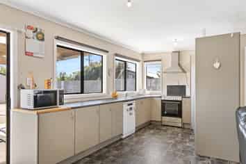 63 Wakefield Street, Westport