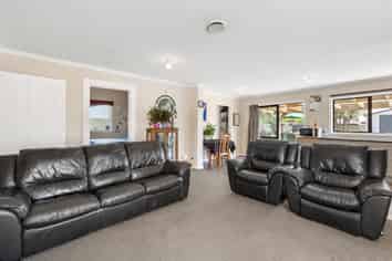 63 Wakefield Street, Westport