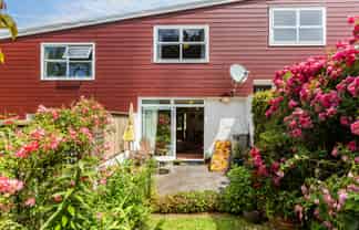 4/14 Rosehaugh Avenue, Karori