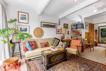 4/14 Rosehaugh Avenue, Karori