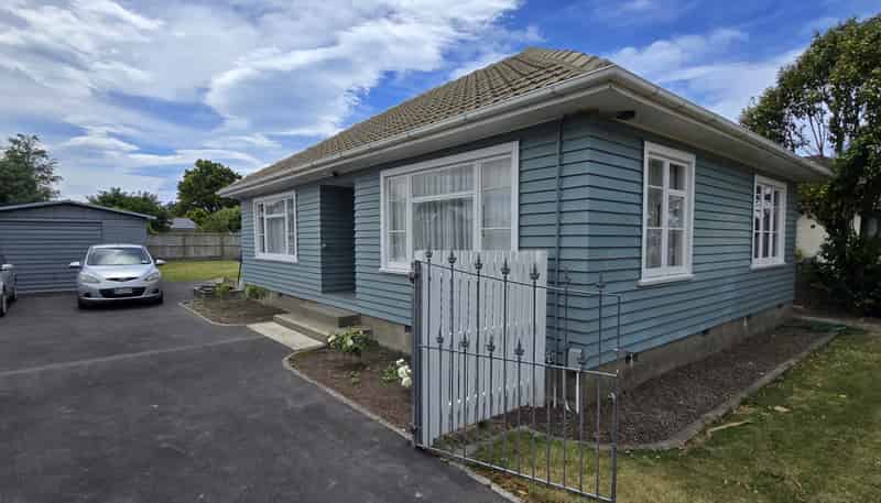 20 Aurora Street, Hei Hei