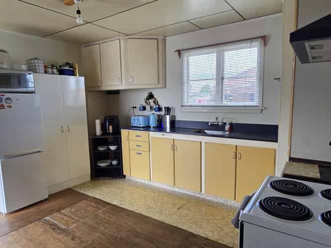 20 Aurora Street, Hei Hei