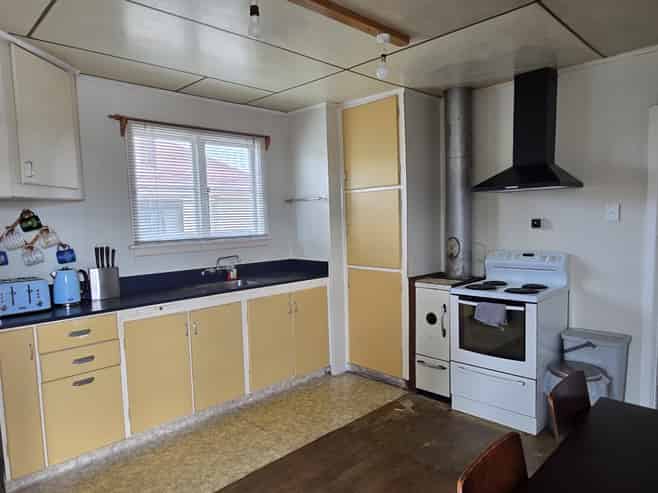 20 Aurora Street, Hei Hei