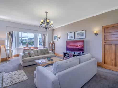 2 Jetty Street, Riverton