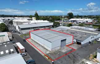 PRACTICAL AND MODERN WAREHOUSE AVAILABLE
