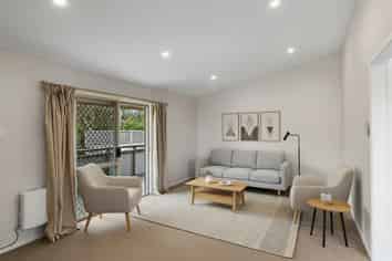 21B Brian Crescent, Stanmore Bay