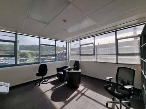 Ground floor offices available