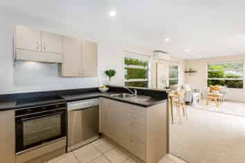 2A Hillary Street, Tawa