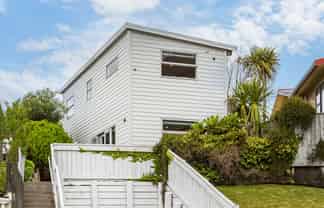 2A Hillary Street, Tawa