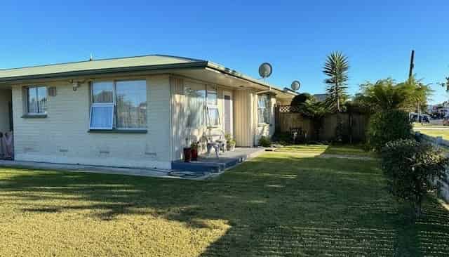 2/166 Williams Street, Cambridge