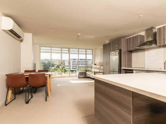 209/1 Rose Garden Lane, Albany