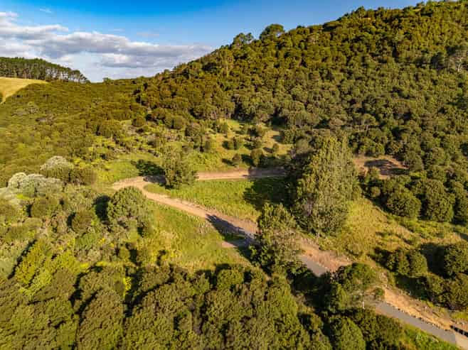 79-85 Awaawaroa Road, Waiheke Island