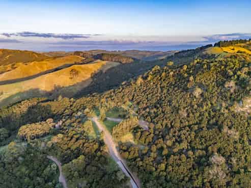 79-85 Awaawaroa Road, Waiheke Island