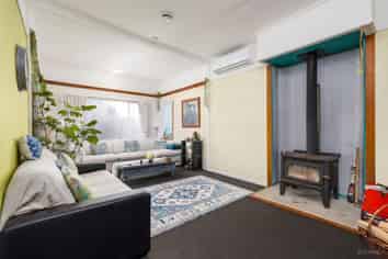 13 Queens Terrace, Waimate