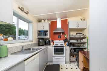 13 Queens Terrace, Waimate