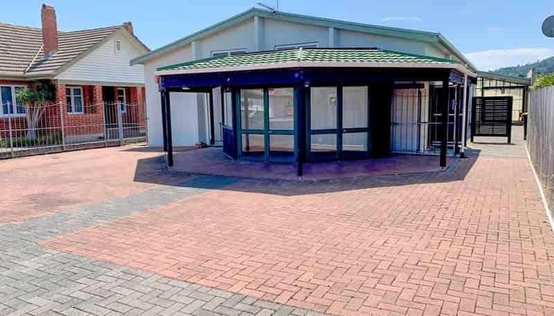 205 Willoughby Street, Thames