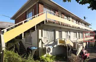 10/1 Kingsway Avenue, Sandringham