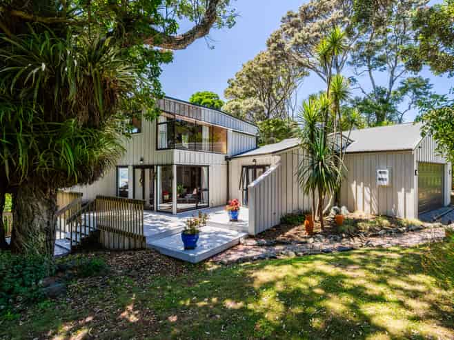 64 Ridge Road, Mahurangi East