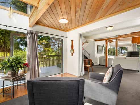 64 Ridge Road, Mahurangi East