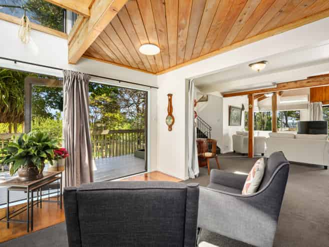 64 Ridge Road, Mahurangi East