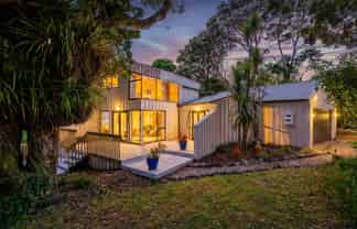 64 Ridge Road, Mahurangi East