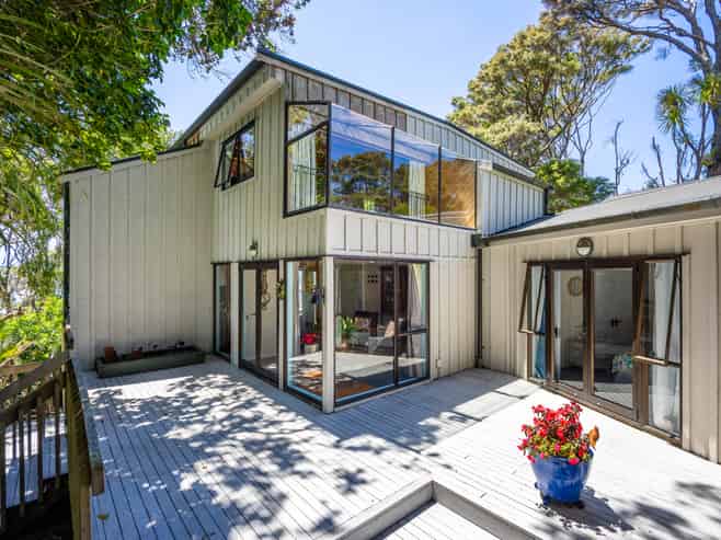 64 Ridge Road, Mahurangi East