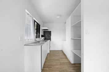 2/211 Weymouth Road, Manurewa