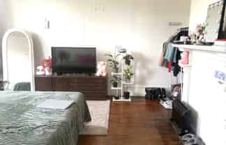 Nelson & Bays - Address withheld