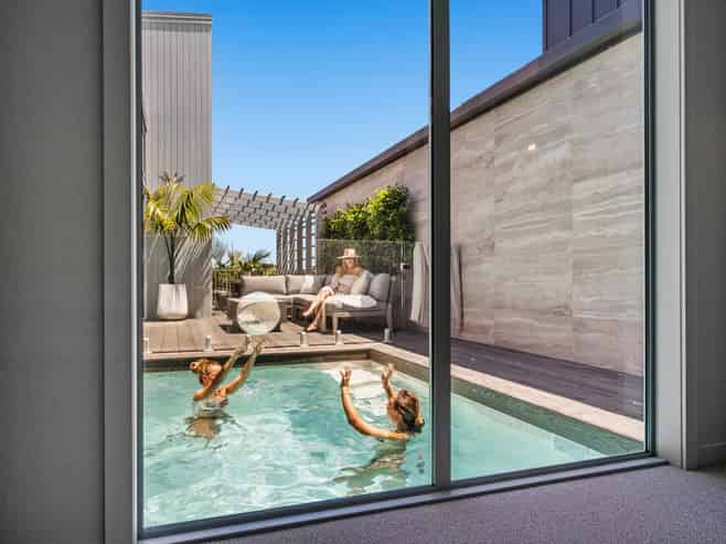 10A Sunbrae Grove, Mount Maunganui