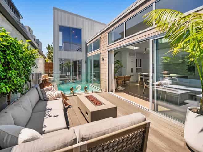 10A Sunbrae Grove, Mount Maunganui