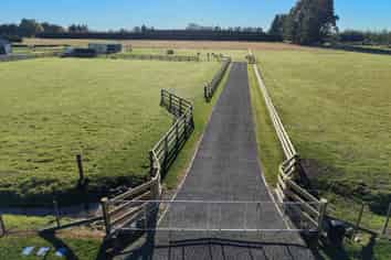 2612 Wards Road, DARFIELD