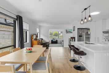 25 Ella Anne Crescent, Warkworth