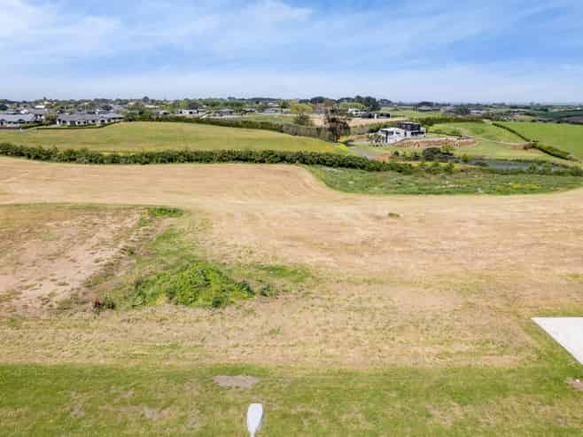 0n Pukatea Street, Hawera